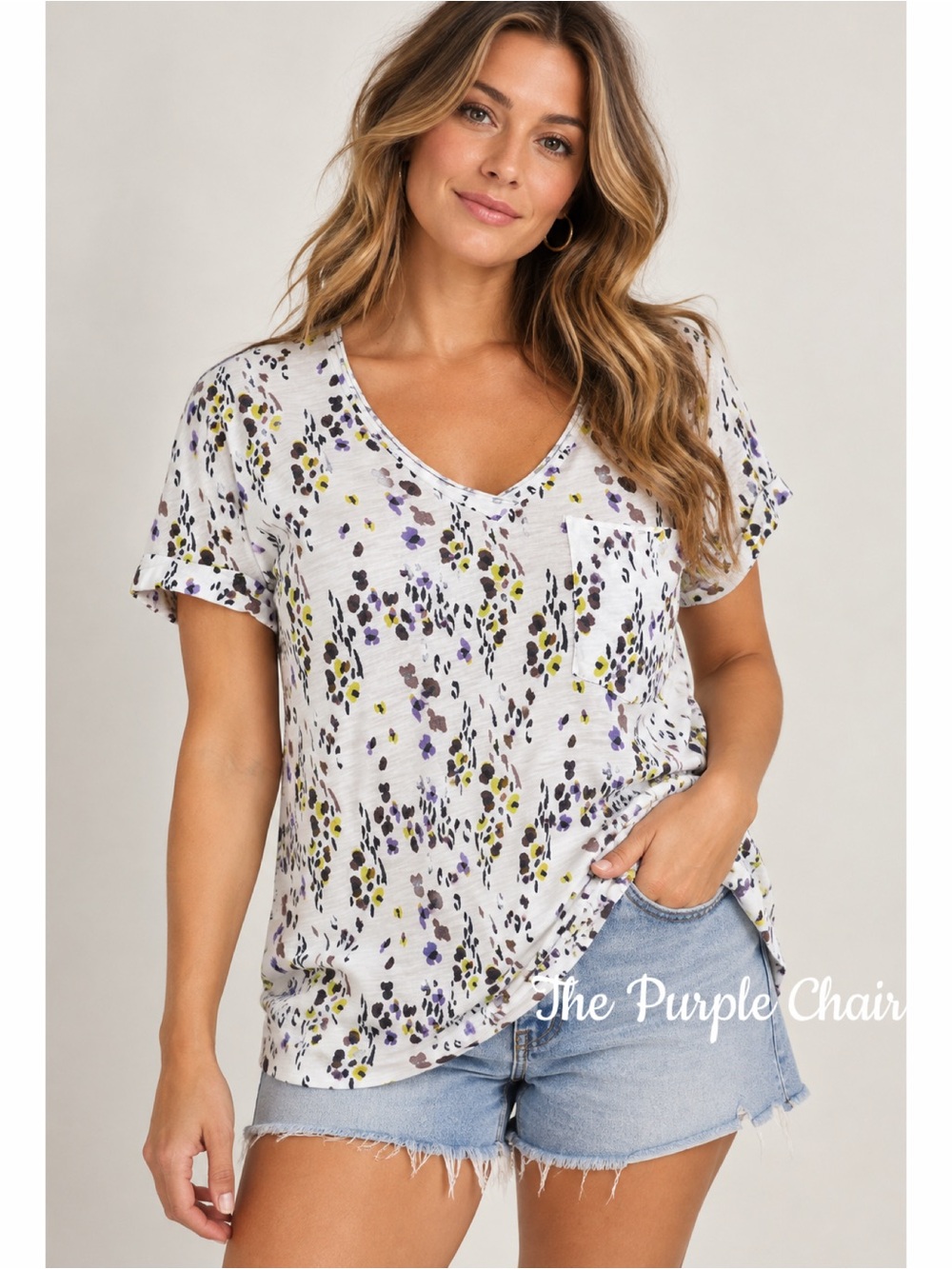 T.LA ANTHROPOLOGIE NWT Short Sleeve Abstract Floral V-Neck T-Shirt M